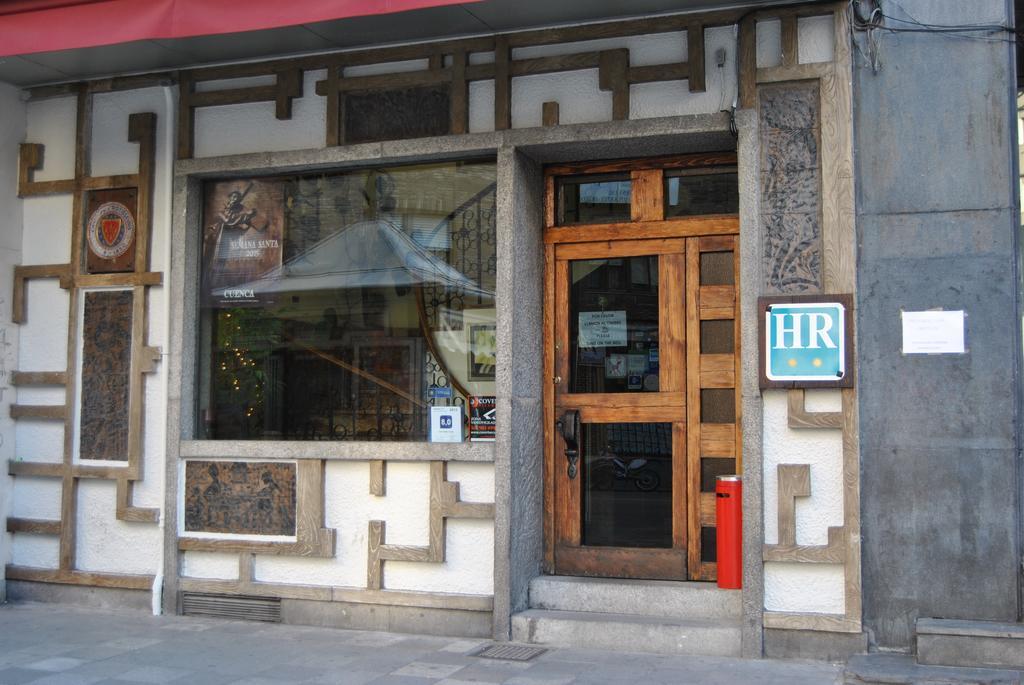 Hotel Pedro Torres เกว็งกา ภายนอก รูปภาพ
