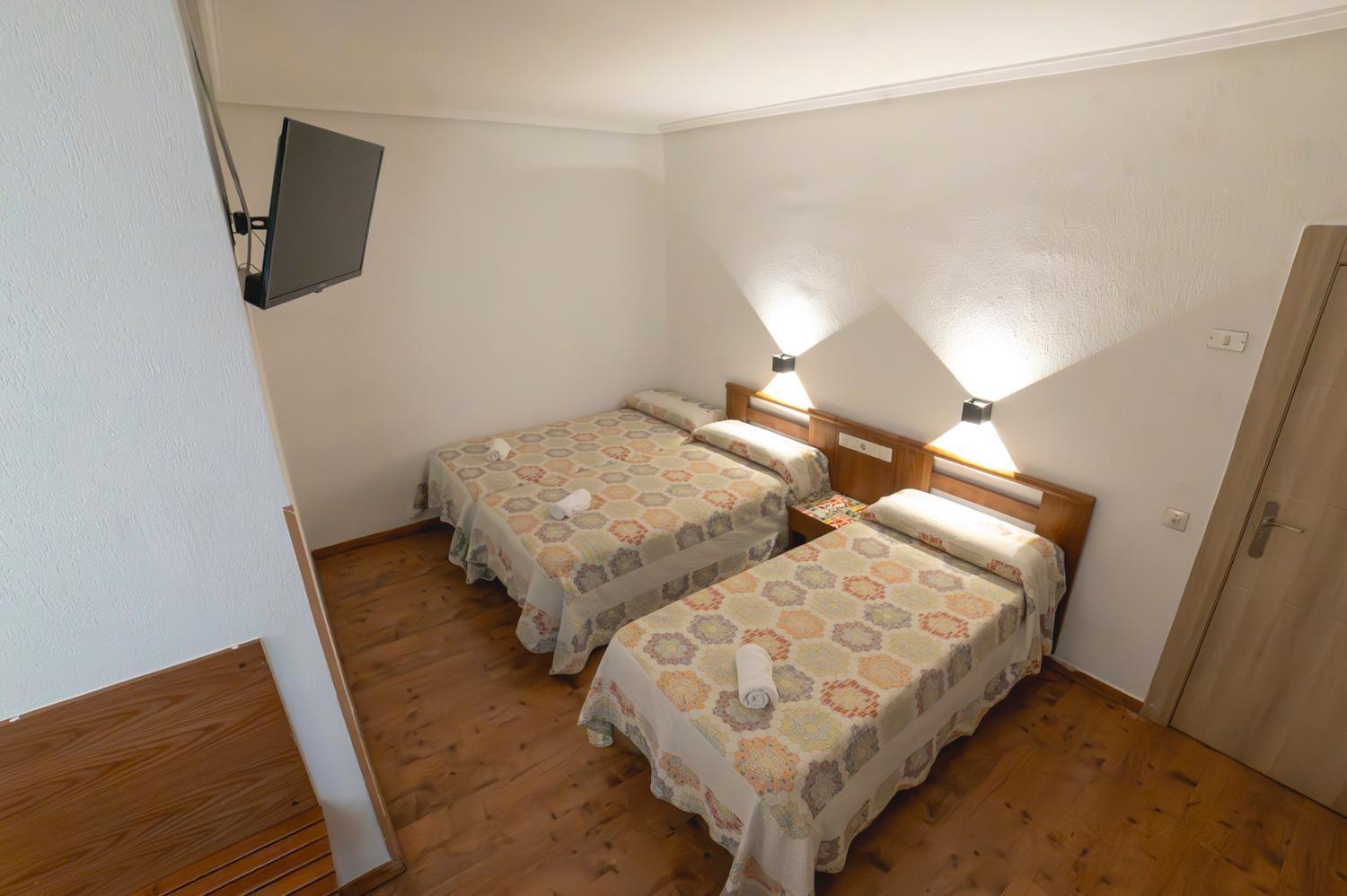 Hotel Pedro Torres เกว็งกา ภายนอก รูปภาพ