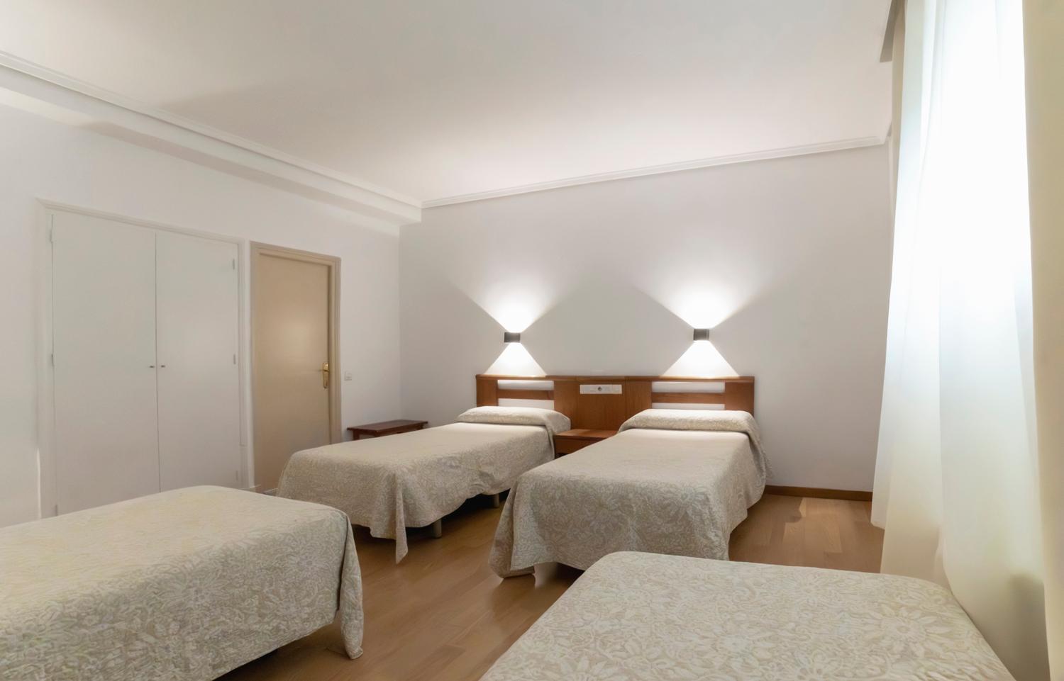 Hotel Pedro Torres เกว็งกา ภายนอก รูปภาพ