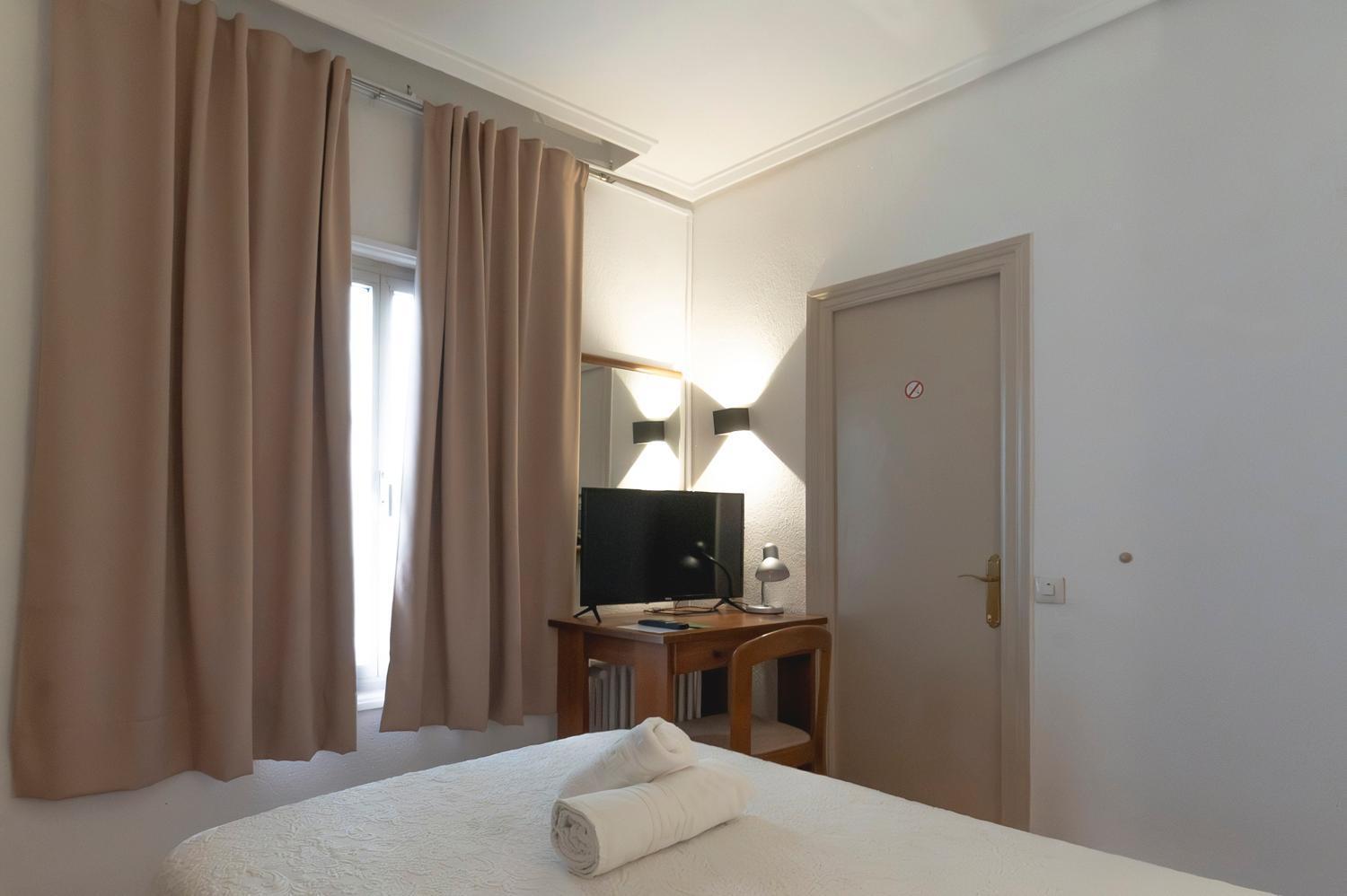 Hotel Pedro Torres เกว็งกา ภายนอก รูปภาพ