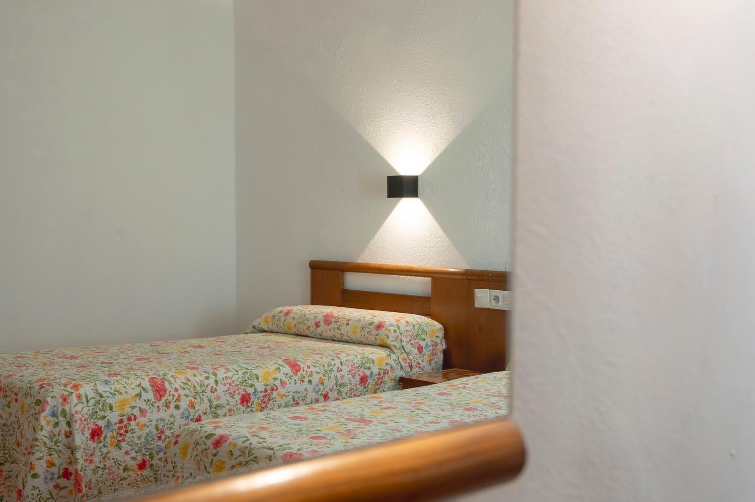 Hotel Pedro Torres เกว็งกา ภายนอก รูปภาพ