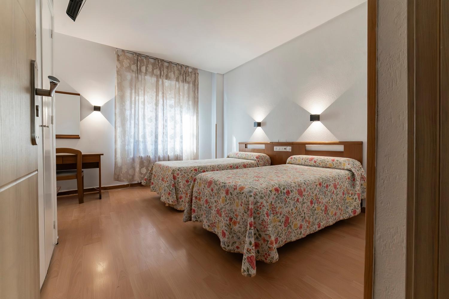 Hotel Pedro Torres เกว็งกา ภายนอก รูปภาพ