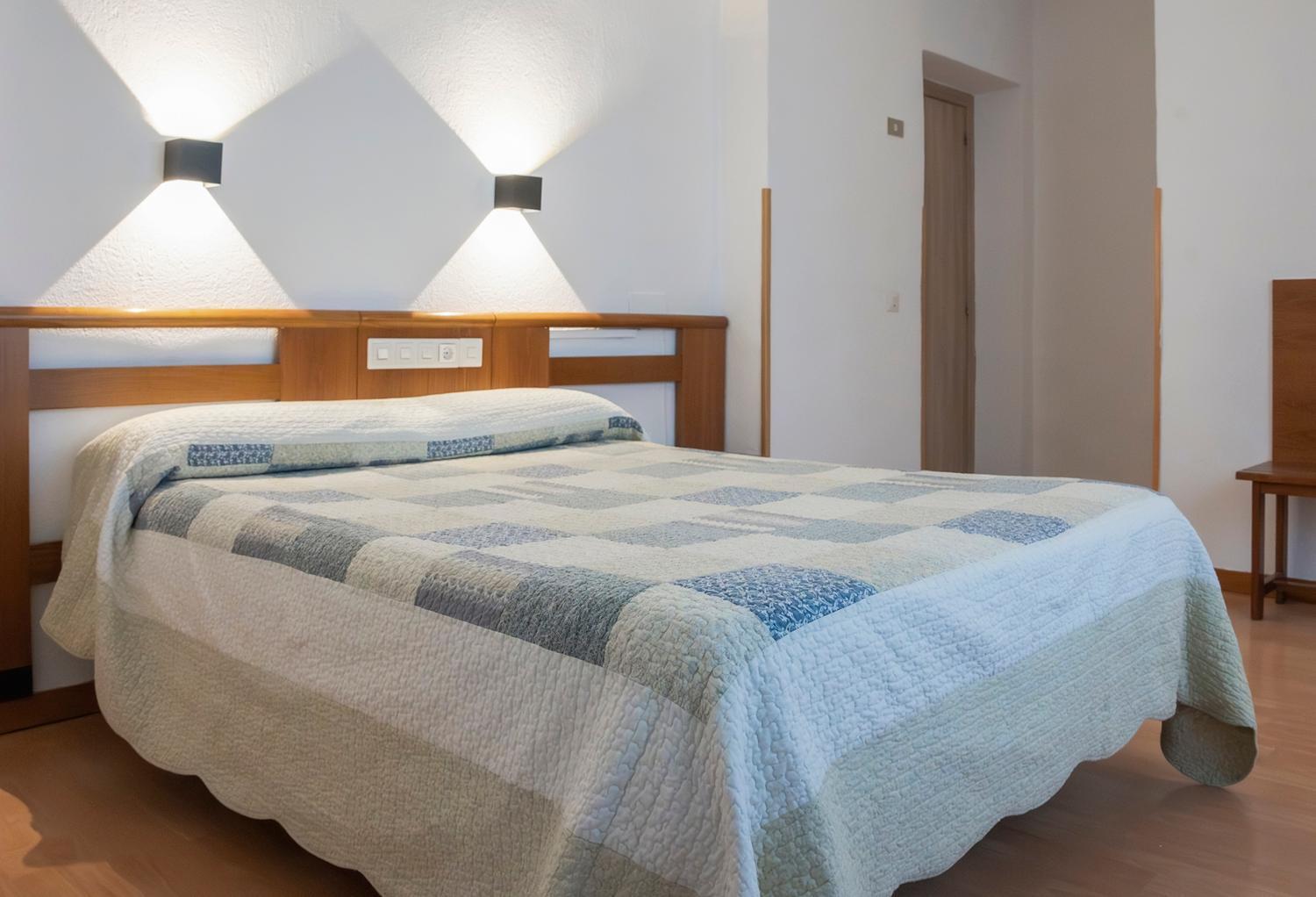 Hotel Pedro Torres เกว็งกา ภายนอก รูปภาพ
