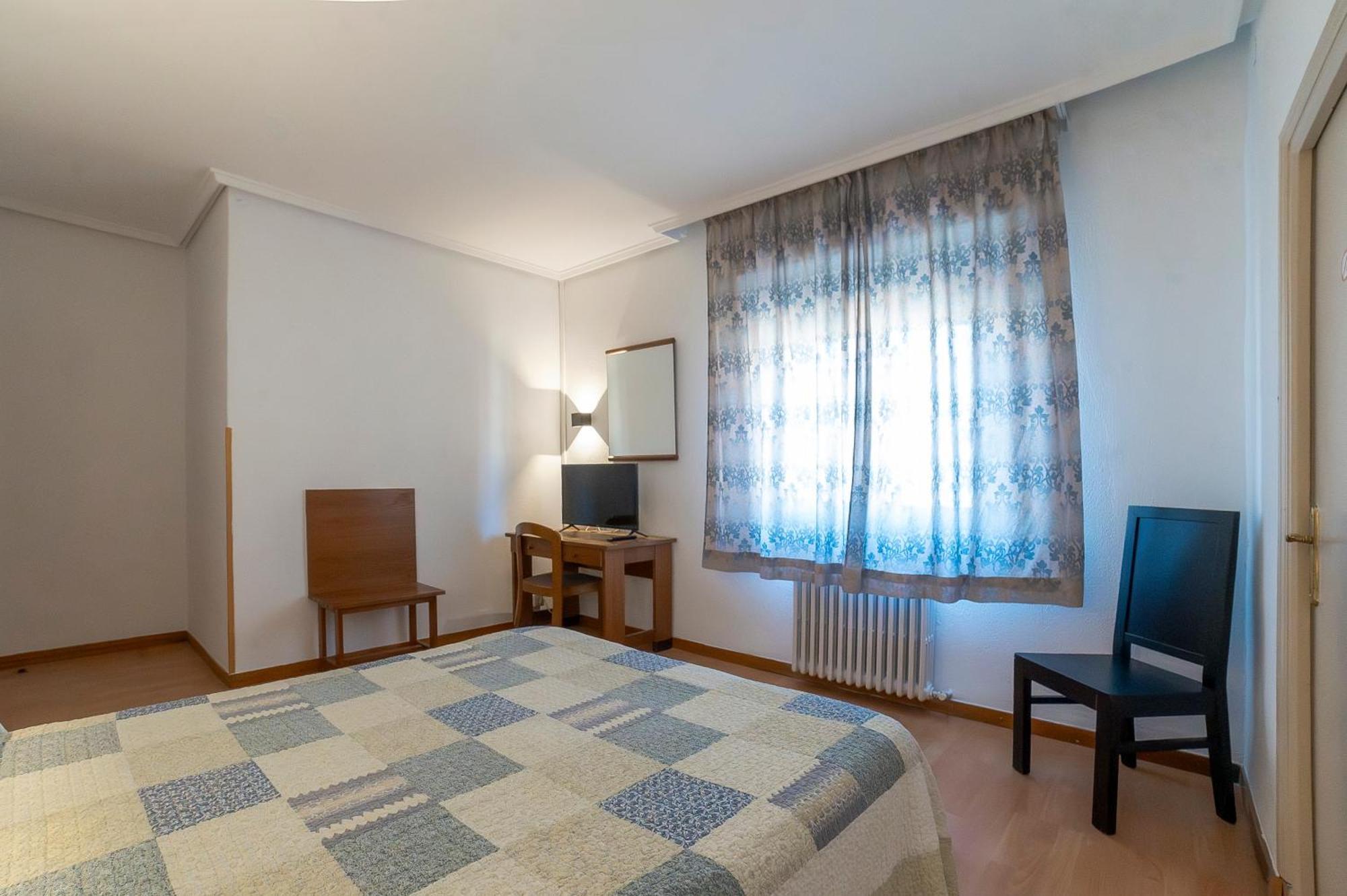 Hotel Pedro Torres เกว็งกา ภายนอก รูปภาพ