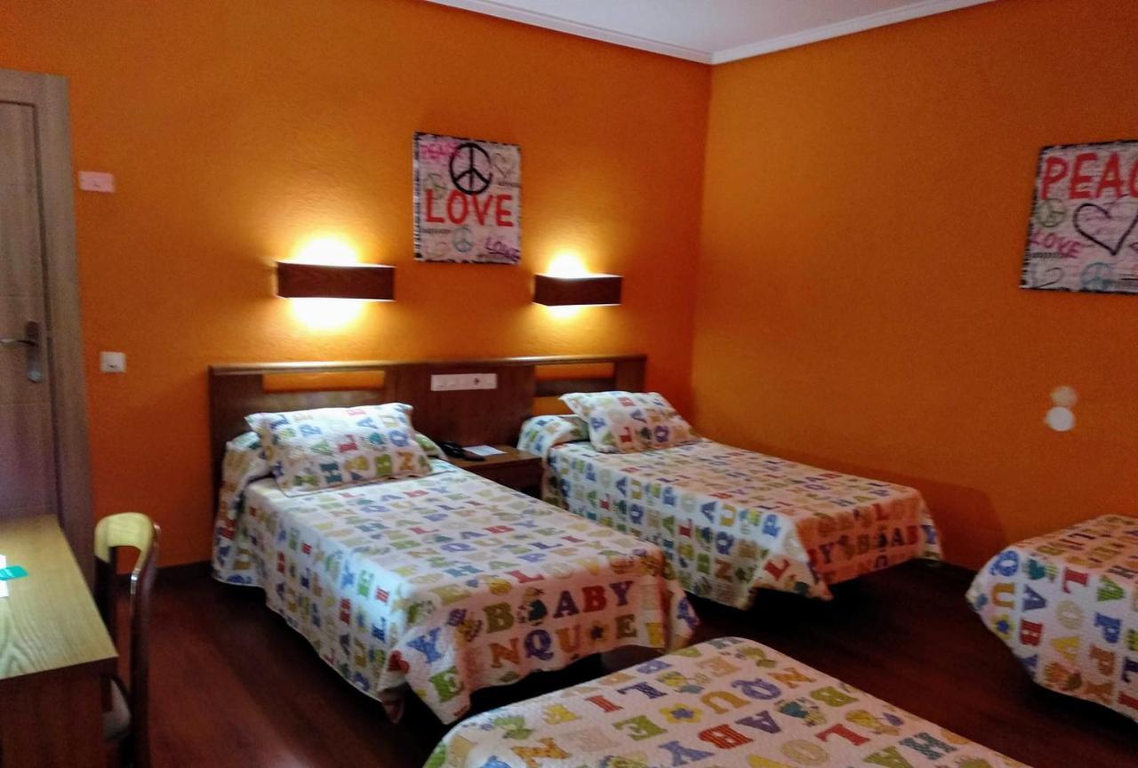 Hotel Pedro Torres เกว็งกา ภายนอก รูปภาพ