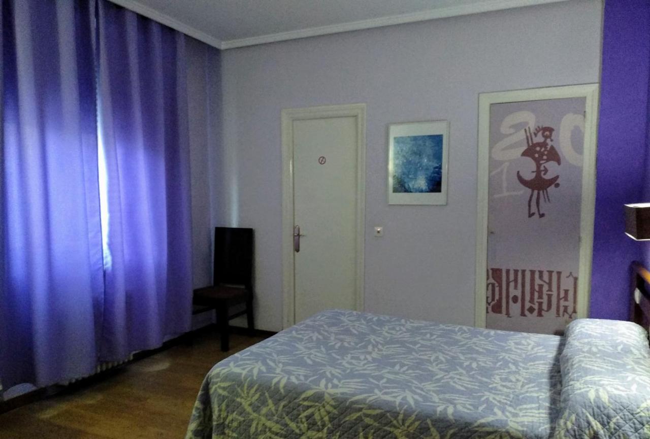 Hotel Pedro Torres เกว็งกา ภายนอก รูปภาพ