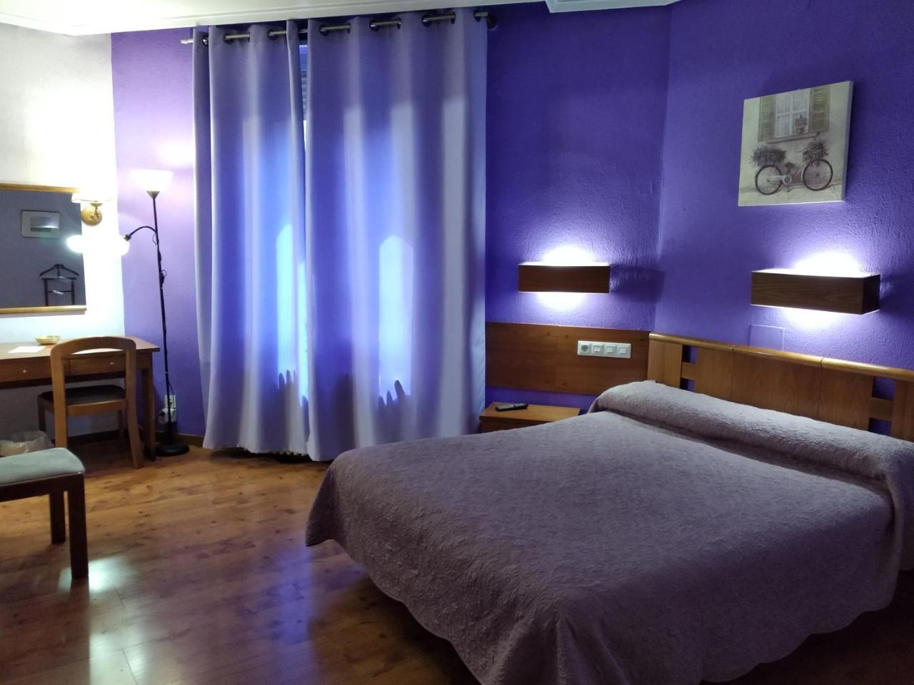 Hotel Pedro Torres เกว็งกา ภายนอก รูปภาพ